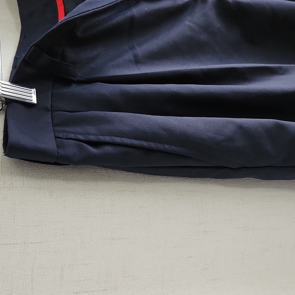 Izod shorts - Picture 3 of 5